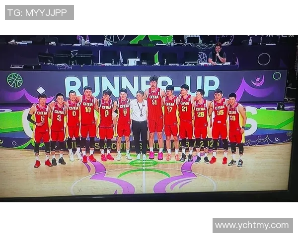 赛后分析:成都篮球队与南京篮球队的团队协作表现及其影响因素探讨 赛后分析:成都篮球队与南京篮球队的团队协作表现及其影响因素探讨