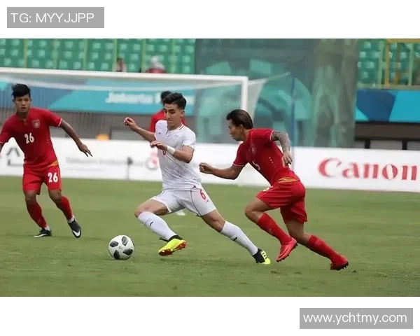 重庆足球队在世锦赛中的团队协作表现分析与评价