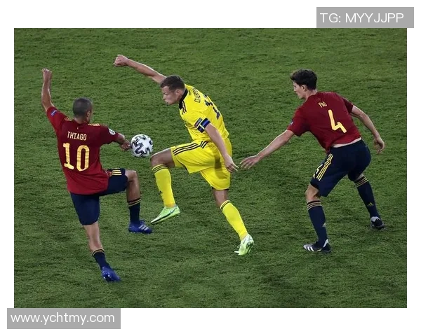 重庆足球队在欧锦赛中的团队协作表现分析与点评