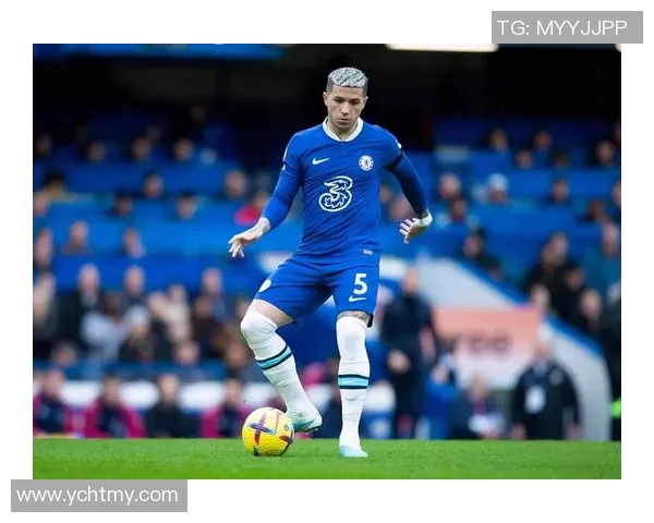 西班牙足球明星精彩比赛视频回顾与分析尽享足球魅力与激情